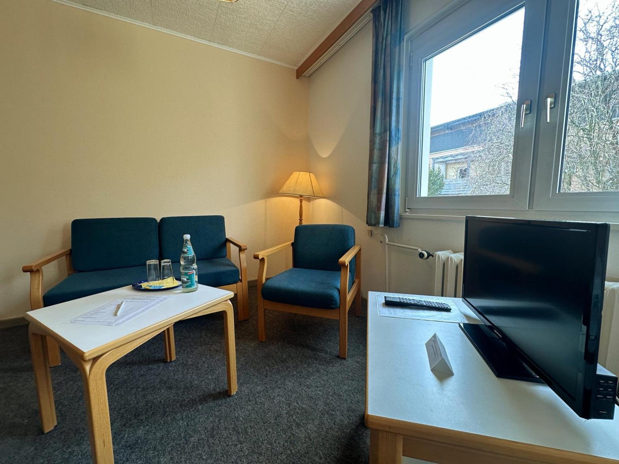 Hotel Am Laerchenberg I Fruehstueck, Wlan, Parkplatz Schirgiswalde-Kirschau Eksteriør bilde